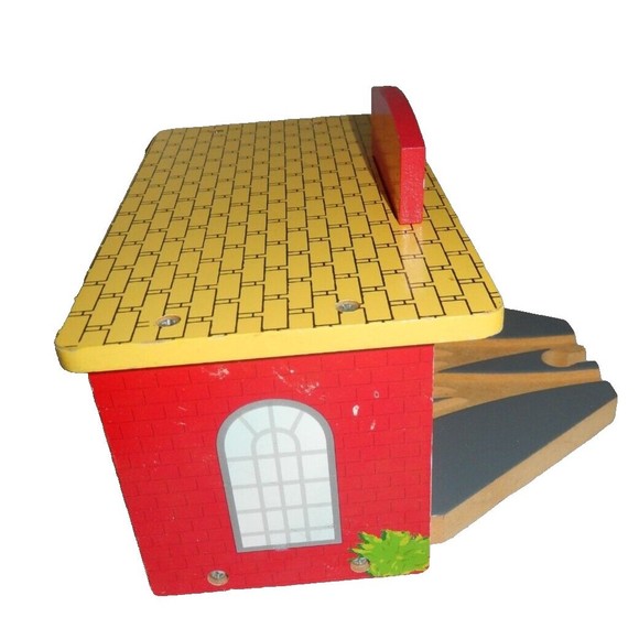 Thomas The Train & Friends Wooden Track Compatible Accessory Buildings Lot Of 7 - Picture 11 of 16